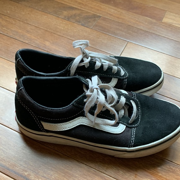 Youth Vans, size 4 - Picture 3 of 5
